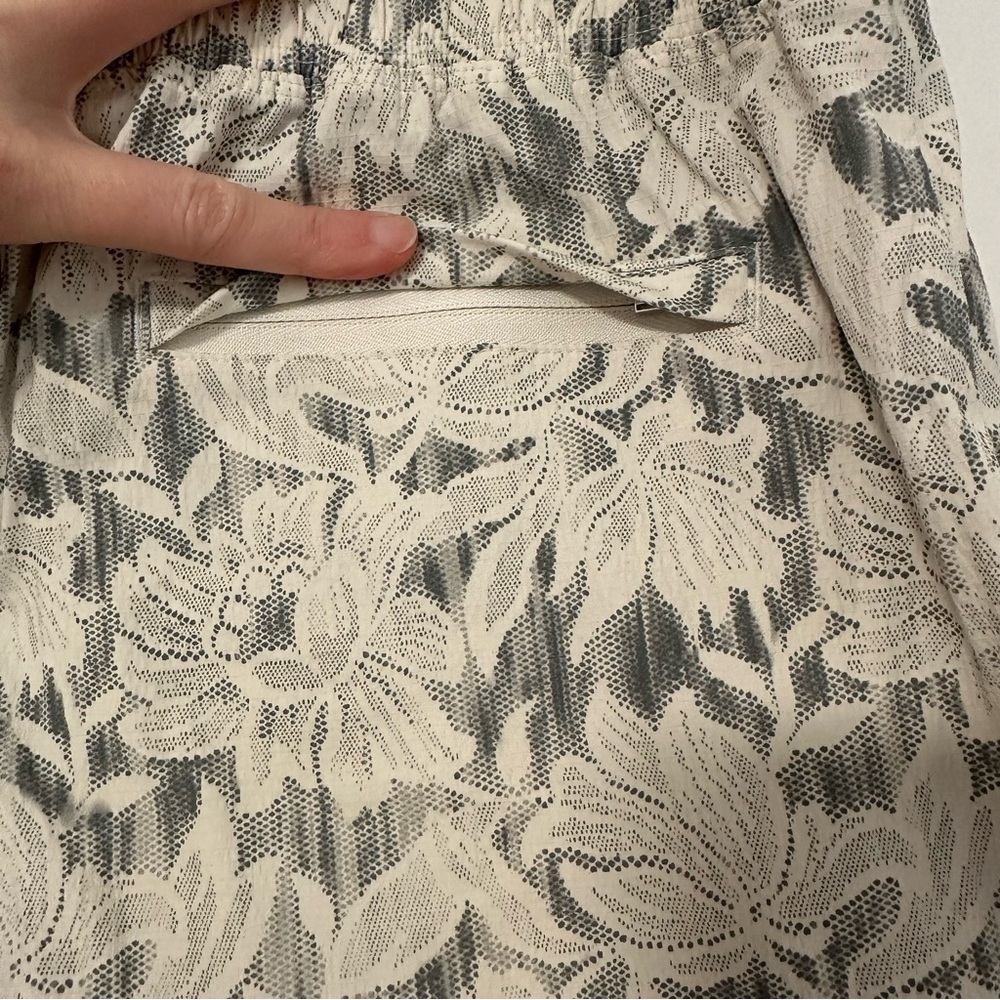 Athleta Zip Off Patterned Pants - image 5